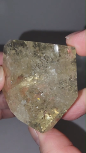 (SG Seller Ready Stocks) Natural Brazil Yellow Quartz Free Form Ornament with Rainbow