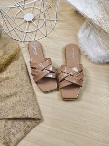 Cyra sandal / sandal flat / sandal non slip