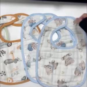 DreamBaby Celemek Makan Bayi Waterproof Slabber Bayi Baby Bibs Motif Lucu