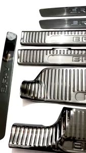 Ốp Bậc Cửa Nẹp Bước Chân Xe Honda BRV 2026-26 Mẫu Vân Titan Cao Cấp Bộ Sẵn Keo Dán 3M
