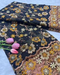 Vải Ren Voan Thụy Sĩ Với Họa Tiết Hoa 3D Đính Đá Chất Liệu Polyester Tan Trong Nước Thân Thiện Với Môi Trường Dùng May Váy Cưới Chiều Rộng 120-140CM