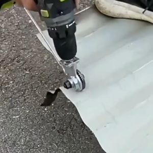 อะแดปเตอร์ตัดแผ่นเหล็ก หัวตัดอเนกประสงค์ ตัดแผ่นสังกะสี หัวแปลงสว่านเป็นตัวตัดโลหะ ตัดแผ่นเหล็ก อลูมิเนียม ตัดสแตนเลส ตัดเมทัลชีท ตัดพลาสติก  กรรไกรตัดแผ่นเหล็กแบบสองหัว