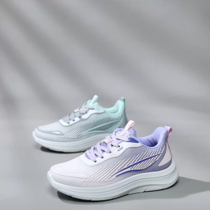 giày thể thao nữ mùa hè thoáng khí 2025 mới lưới sinh viên giày giải trí nhẹ nhàng mềm mại thi chạy giày