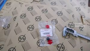 Cover Tutup Baut Wiper Mobil Suzuki Swift Ertiga Original SGP Hitam