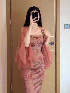 เสื้อคลุมกันแดดผ้าชีฟองบางเบาสำหรับผู้หญิง ฤดูร้อน 2025 แขนยาว ปกโปโล สีพื้น ทรงเข้ารูป ปกโปโล ทรงเข้ารูป ทรงเข้ารูป