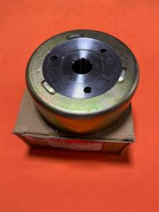 MATE-100BELLE 100Y-100ล้อแม่เหล็กจานไฟรุ่นสตาร์ทมือ(D-73.386)ของใหม่mate นางพญา