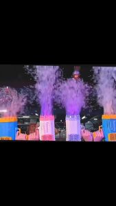 ปืนฉีดน้ำสงกรานต์ Bubble Gun 69 หลุม ปืนฟองสบู่ช่วยให้เครื่องทำฟองสบู่ไฟฟ้าสด 69 หลุม ที่เป่าฟองสบู่ รวมถึงปืนยิงฟองสบู่ 69 ชุด และปืนฉีดน้ำ 69 ชูม เป็นตัวเลือกสำหรับผู้กำลังกายในชีวิตที่ต้องการเครื่องทำฟองสบู่ไฟฟ้าที่มีคุณภาพและ