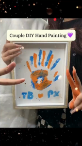 Jerry.jk DIY กรอบรูปลายมือ กรอบรูปที่ระลึกคู่รัก 8/10นิ้ว ภาพวาดลายนิ้วมือคู่รัก สร้างความทรงจำพ่อแม่ลูก ชุดกรอบภาพพิมพ์มือ