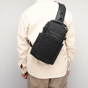 OZUKO กระเป๋าเดินทางคาดลำตัวสำหรับผู้ชายแบบอเนกประสงค์ใหม่11.9นิ้ว Ipad เก็บของกระเป๋าหน้าอกกลางแจ้งกระเป๋ากีฬาสไตล์มอเตอร์ไซด์