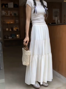 Minimalist Casual High-Waist A-Line Fishtail Shape Pleated Full Length Skirt For Women