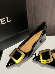 รองเท้าส้นหนาแบบสวมสำหรับผู้หญิง ทรงหัวแหลม ดีไซน์เก๋ไก๋ รองเท้าทำงานส้นสูงสีดำ รองเท้าแฟชั่นสำหรับผู้หญิง