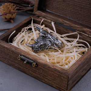 แหวนหัวแรด316L สแตนเลสวินเทจคุณภาพสูงผู้ชายแฟชั่นแหวนสัตว์ฮิปฮอปของขวัญเครื่องประดับกล่องไม้