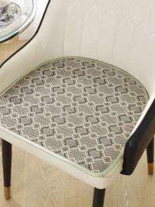 เบาะเก้าอี้ไผ่สำหรับใช้ในออฟฟิศในช่วงฤดูร้อน เบาะเก้าอี้สำหรับห้องนักเรียน เบาะเก้าอี้แบบระบายอากาศได้ดี เบาะรองสุกใส่ที่มีรูปทรงหัวม้า รู้สึกหรูหรา