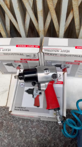 Máy Mở Tuýp Bằng Khí Nén 1/2 2 Búa Cao Cấp lực siết 560 N.m CYT CY-2315 (1/2" DR. Impact Wrench)