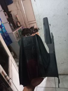 tutup rantai new cb150r karbon