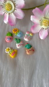 FREE SHIP] Set 6 cái Crocs Jibbitz Sticker gắn dép theo chủ đề thỏ và Hoa gễ thương - Có Nút Gắn