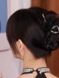 กิ๊บติดผมลายผีเสื้อสไตล์เกาหลี ทรงสัมผัสหรูหรา กิ๊บติดผมทรงปลาฉลามสำหรับผู้หญิง เครื่องประดับผมแฟชั่น