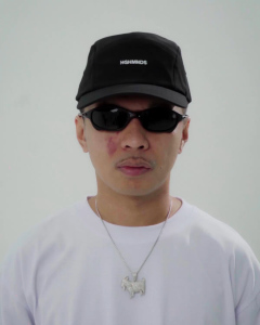 HGHMNDS CLO. - CENTER STAGE CAP