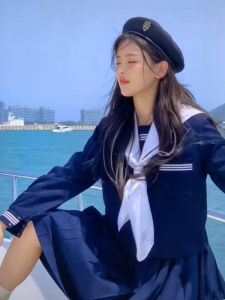 ชุดนักเรียนหญิงฤดูร้อนสีน้ำเงินพื้นฐานสไตล์นักศึกษา Fanyuexing JK กระโปรงสั้นแขนยาวคอวีพื้นฐานสไตล์ญี่ปุ่น