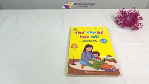 Sách - Thơ Cho Bé Học Nói - Giúp Phát Triển Ngôn Ngữ Và Giao Tiếp ( Bìa Cứng )