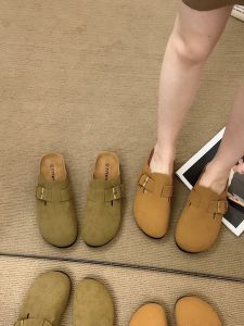 LURAD Sepatu Sandal Wanita Slide Teplek Cocok Untuk Kaki Lebar Sendal Cewek Ringan Hangout Sepatu Abu Abu Khaki WL24115