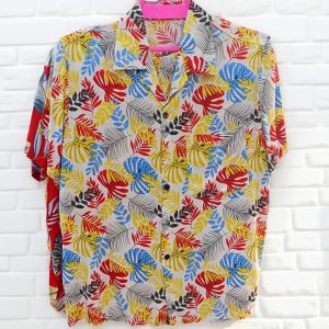 เสื้อเชิ้ตแขนสั้นลายดอกไม้ฮาวายสำหรับผู้ชาย สไตล์ชายหาด ชุดฤดูร้อน เสื้อผ้าแบบลำลอง สวมใส่สบาย ทรงหลวม ปกคอกลม ปิดด้วยกระดุมเดียว