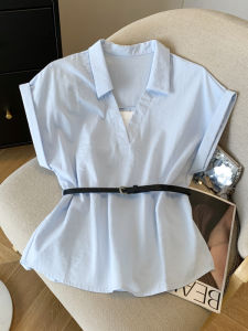 เสื้อเชิ้ตแขนสั้นคอปกสไตล์ฝรั่งเศสสำหรับผู้หญิง ฤดูร้อน 2025 ใหม่ ชุดสองชิ้นสไตล์เกาหลี เสื้อชั้นในกระชับสัดส่วน ทรงเข้ารูป