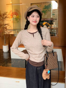 เสื้อสเวตเตอร์ถักแขนยาวทรงสลิมฟิตสำหรับผู้หญิง ฤดูใบไม้ร่วง/ฤดูหนาว เสื้อคอวีสั้นทรงเข้ารูป สไตล์หวานและเผ็ดร้อน แฟชั่นใหม่