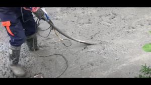 เครื่องจี้ปูน พร้อมสายจี้ปูน 1 เมตร Concrete Vibrator เครื่องจี้ปูนคอนกรีต เครื่องจี้คอนกรีต เครื่องสั่นจี้ปูน ขนาด2200W เครื่องสั่นสะเทือนคอนกรีตแบบพกพามอเตอร์ทองแดง