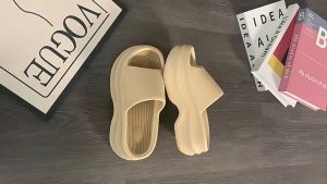Summer new Slippers For women rubber Sandals Simple Thick bottom slippers Casual Outdoor Women’s sandals Non slip sandals open toe slippers round toe shoes fashion Beach slippers soft Comfortable shoes 2.5inches