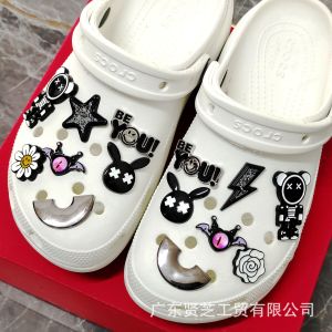 14Pcs Crocs Jibbitz Charms Red Purple Eyed Bat Shoe Decoration Detachable Shoe Buckle for Crocs