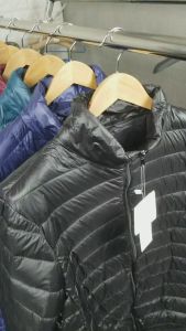 Jaket Vest Gelembung Poliester Nyaman untuk Semua Musim - Tahan Air dengan Zipper - Pria dan Wanita