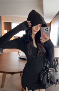 เดรสมีหมวก แต่งเชือกรูด แขนยาวสีพื้น คอวี อกเย็บ2ชั้น ผ้าฟลีซ นุ่มหนา ให้ความอบอุ่น ทรงเข้ารูป Dress ออกงาน #9149