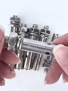 304 Stainless Steel Expansion Anchor Bolt Concrete Sleeve M8X100-10P