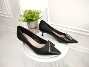 Sepatu heels wanita import SIMONCELLI