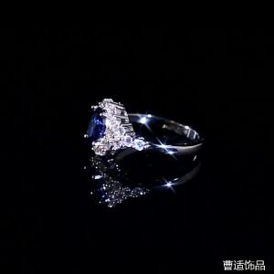 Huitan Màu Xanh Đậm Đính Đá Cubic Zirconia Nhẫn Cho Nữ Sang Trọng Đính Hôn Đảng Trang Sức Sáng Bóng Rực Rỡ Hình Học Cưới Ban Nhạc