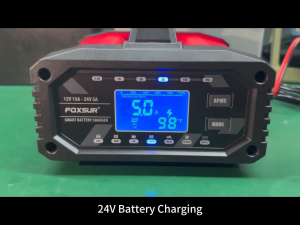 (รุ่นอัจฉริยะ) FOXSUR 12V15A 10ระยะ ที่ชาร์จแบตรถ กระตุ้นแบตตาย รถยนต์​ มอไซค์ เรือ รถบรรทุก จอใหญ่ ผ่าน มอก. ระบบCPU AI รุ่นใหม่