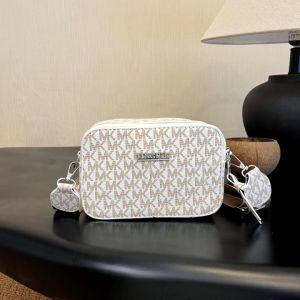 TAS WANITA SELEMPANG CANTIK & STYLISH