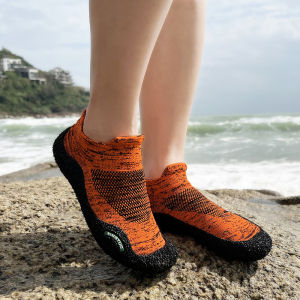 Adult Beach Shoes Water Sports Sandals Anti-Slip Diving Shoes Cut-Resistant Snorkeling Swimming Shoes Running Machine Yoga Trekking Shoes