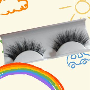 bulu mata typlas kode 0007dengan kover merk kamandaka bulu mata bisa di pakai berkali kali. bulu mata size long. cocok untuk para MUA harga per pcs/ satuan sepasang.