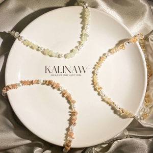 KALINAW Elegant Semi-Precious Chipstone Choker Necklace