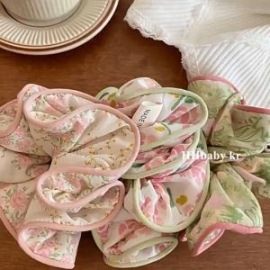 Ikat Rambut Scrunchie Bunga Wanita Kunciran Besar Cepol Jumbo Aksesoris Rambut Hello Girl KCR12