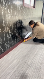 (จัดส่งจากกรุงเทพฯ)สติกเกอร์ติดผนัง บัวพื้น 12cm*10m วอลเปเปอร์ลาย สติกเกอร์ติดผนัง บัวผนัง ขอบบัว แบบม้วนเทป มีกาวในตั