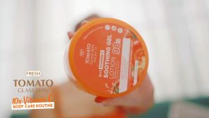 FRESH TOMATO GLASS SKIN VITAMIN C ARBUTIN MOISTURIZING CREAM SALT SCRUB 300G