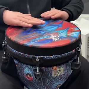 ชุดกลองแอฟริกันแบบปรับได้ ขนาด 10 นิ้ว และ 12 นิ้ว ผลิตจากคาร์บอนไฟเบอร์ Djembe สำหรับผู้ใหญ่ เครื่องดนตรีเพอร์คัสชั่นมืออาชีพ ดีไซน์สีสันสดใส น้ำหนักเบาและออกแบบตามหลักสรีรศาสตร์
