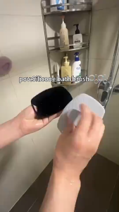 【Exfoliating】Soft Silicone Bath Brush Handheld Cleansing Skin Brush Back Massage Brush Deep Cleansing Shower Body Brush