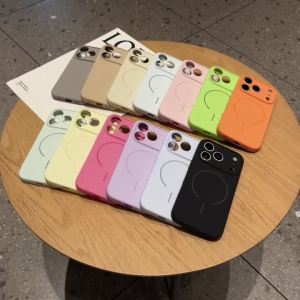 High Quality Ultra-Thin Ice Feel Magnetic Liquid Silicone Case for Magsafe for IPhone17 Pro Max 16 15 14 13 Skin Feel Soft Cover