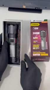 SUPER KEREN~Senter Tangan Zoom PREMIUM PROBEST P-240ZS Super Terang LED 240W | Senter Zoom Tahan Air Cahaya Putih Baterai 12000mAh Tahan 50 Jam Bisa Di Cas Isi Ulang  Charger USB Type-C | Senter Cas Lensa Bisa Di Zoom In-Out Free Lanyard | Gallery Audio