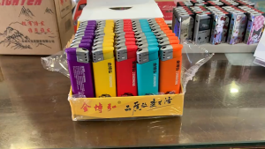 金博弘2012款明火打火机｜个性包画 一次性款  Jinbohong 2012 Open Flame Lighter – Custom Design Disposable