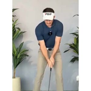 อุปกรณ์ฝึกซ้อมวงสวิงกอล์ฟแบบยืดหดได้ PGM Swing Trainer (HGB022) สำหรับถนัดขวา